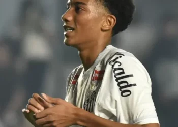 Santos: Robinho Jr. mostra maturidade e muda planos de Cléber Xavier…