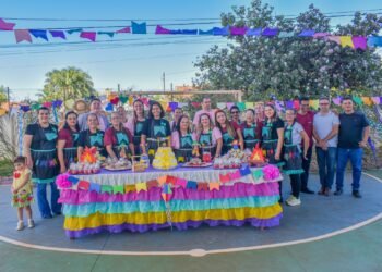 SCFV Ser Mais 1 e 2 de Selvíria realizam festa caipira