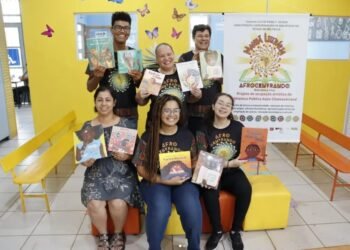 Biblioteca Municipal recebe nova doação de livros do projeto Manhã Literária –
